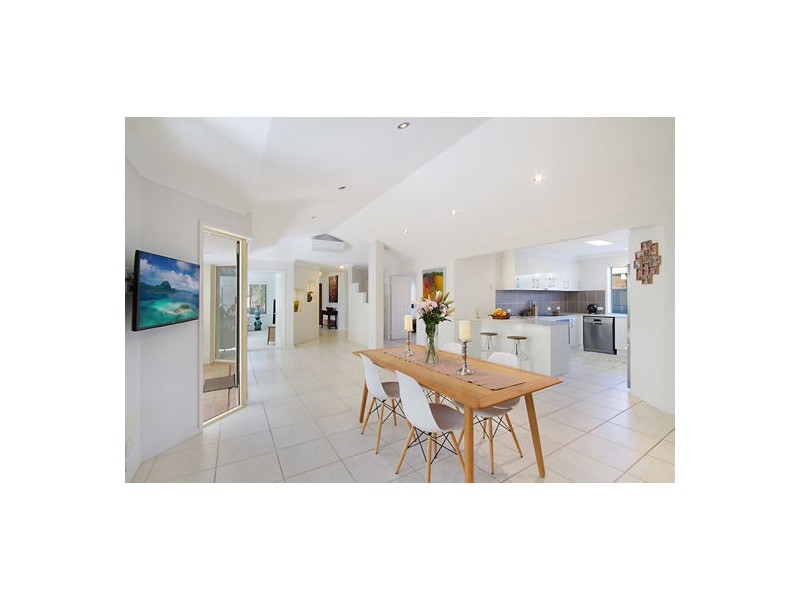 9 Massachusetts Court, Varsity Lakes QLD 4227