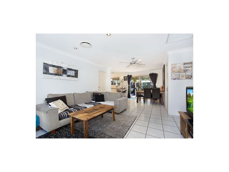 6/12 -16 Bottlewood Crt, Burleigh Waters QLD 4220