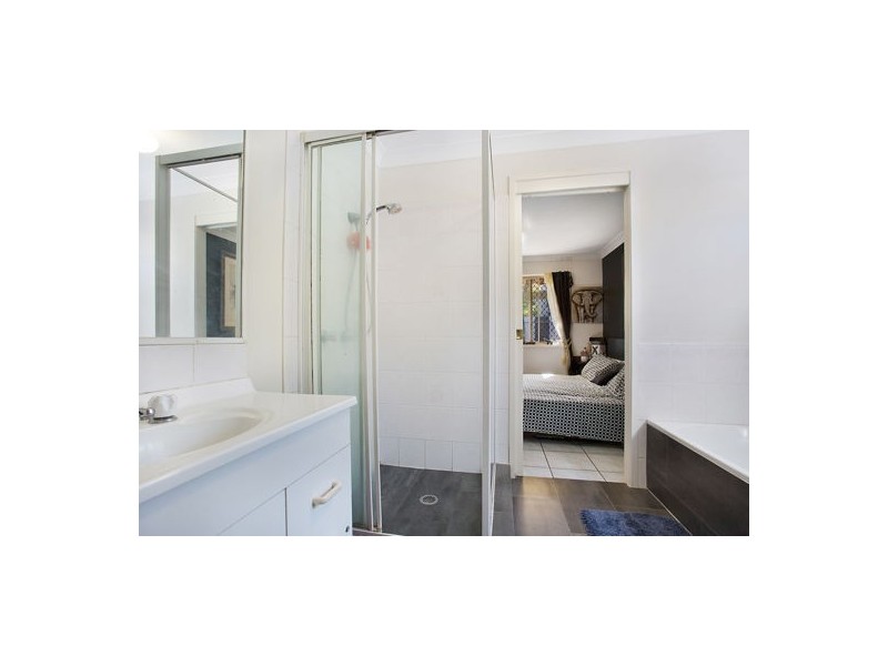 6/12 -16 Bottlewood Crt, Burleigh Waters QLD 4220