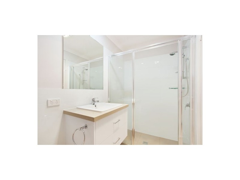 9 Magpie Court, Burleigh Waters QLD 4220