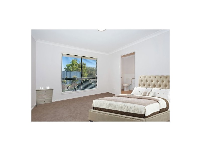 9 Magpie Court, Burleigh Waters QLD 4220