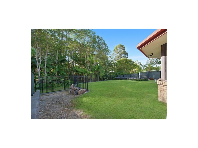 19 Woolmere Street, Carrara QLD 4211