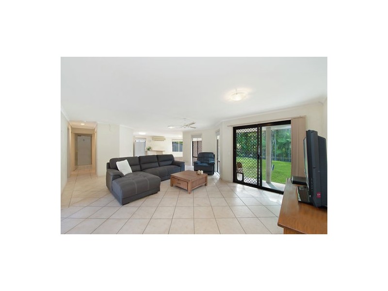 19 Woolmere Street, Carrara QLD 4211
