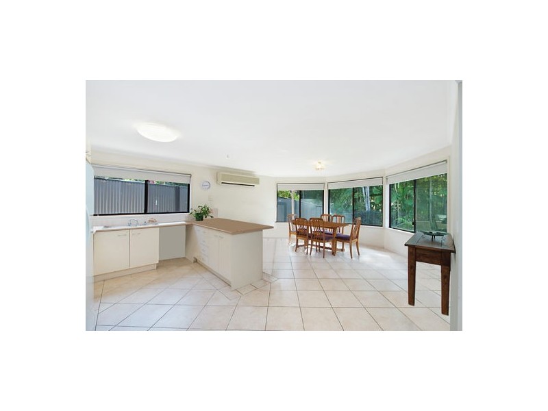 19 Woolmere Street, Carrara QLD 4211