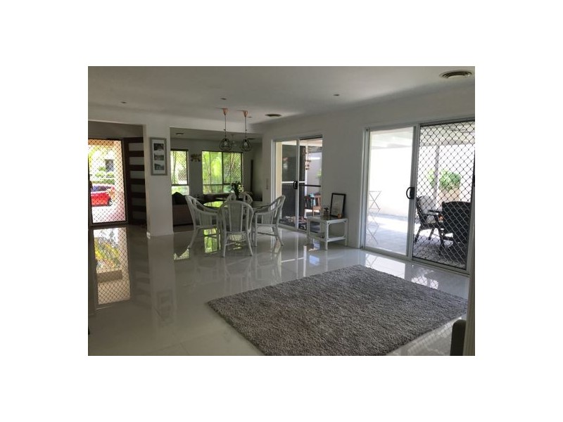 3 Binkar Boulevard, Robina QLD 4226