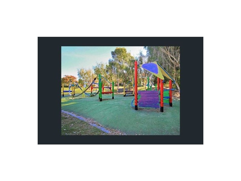 3 Binkar Boulevard, Robina QLD 4226