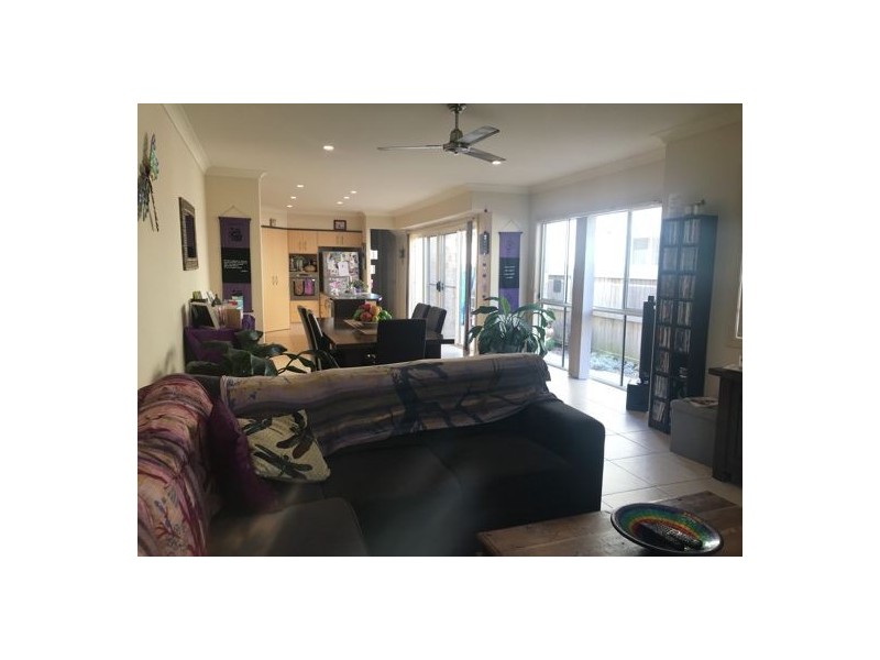 1/70 Third Avenue, Palm Beach QLD 4221
