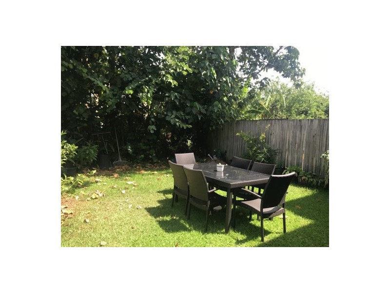 1/70 Third Avenue, Palm Beach QLD 4221