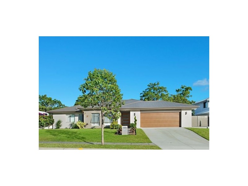 29 Sky Royal Tce, Burleigh Heads QLD 4220