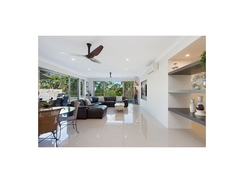 29 Sky Royal Tce, Burleigh Heads QLD 4220