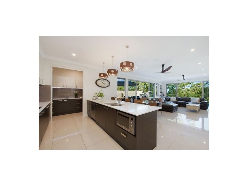 29 Sky Royal Tce, Burleigh Heads QLD 4220