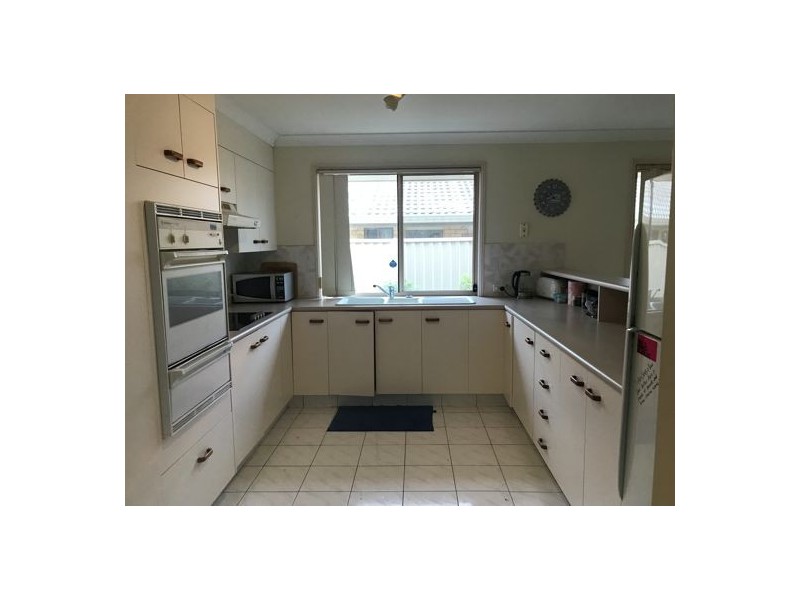 2/32 Binstead drive, Southport QLD 4215