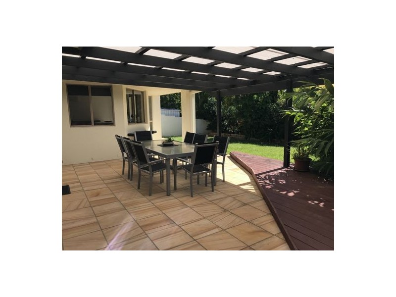 136 Glen Eagles Drive, Robina QLD 4226