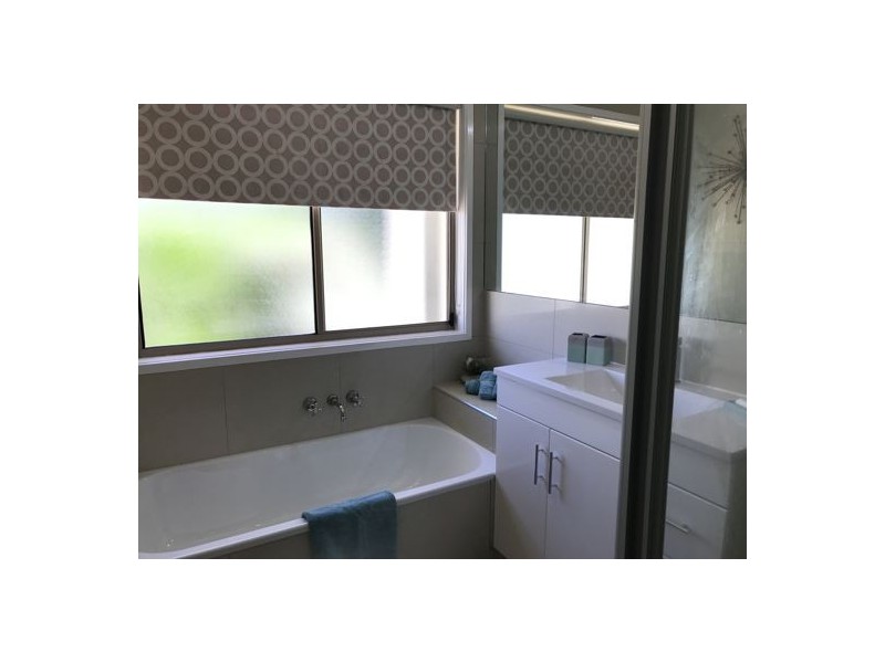 136 Glen Eagles Drive, Robina QLD 4226