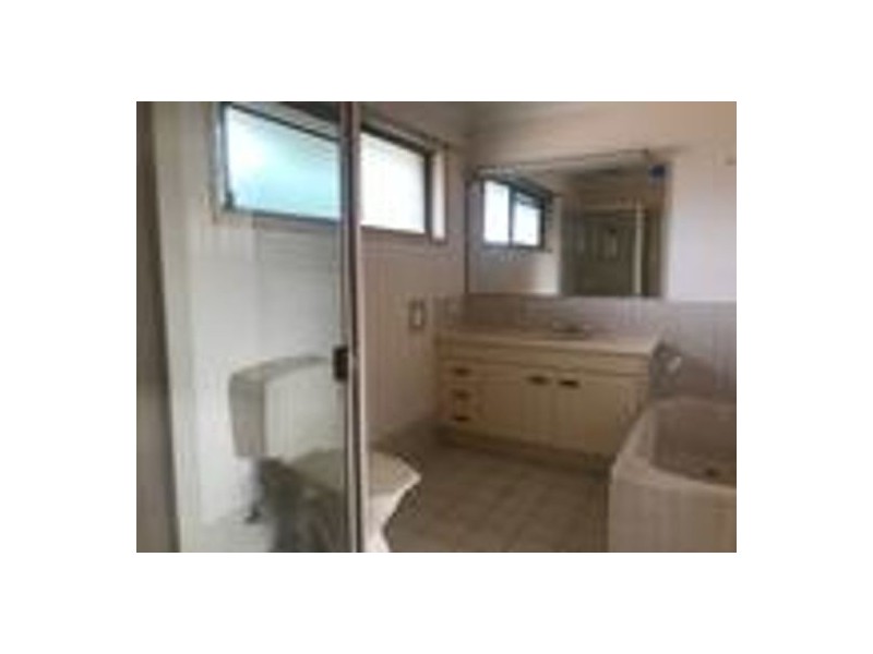 1/26 Binstead Drive, Southport QLD 4215