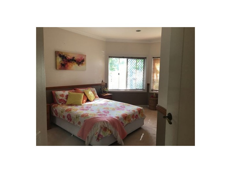 6 Key Largo, Clear Island Waters QLD 4226