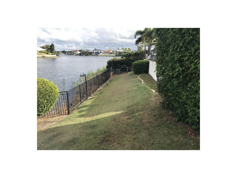 6 Key Largo, Clear Island Waters QLD 4226