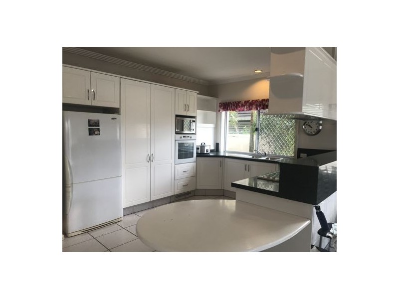 6 Key Largo, Clear Island Waters QLD 4226