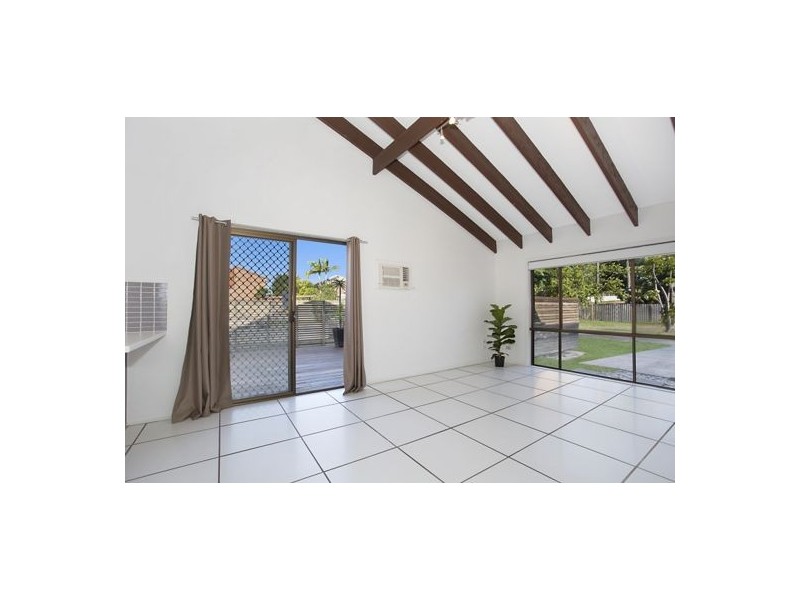 1/38 Frascott Avenue, Varsity Lakes QLD 4227