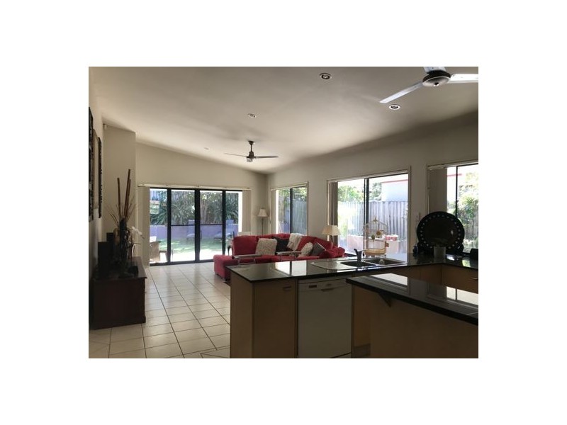 18 Nardoo street, Robina QLD 4226