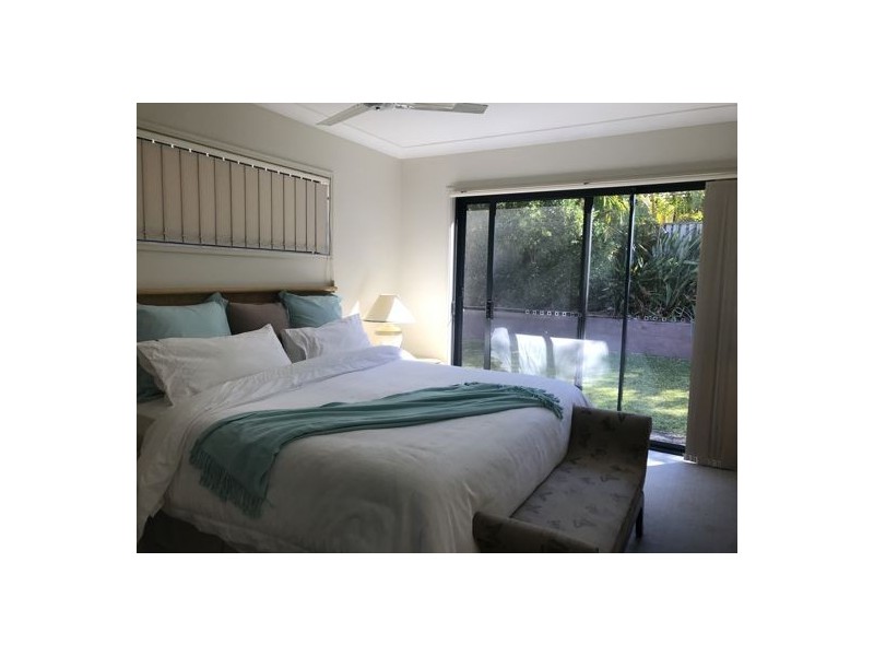 18 Nardoo street, Robina QLD 4226