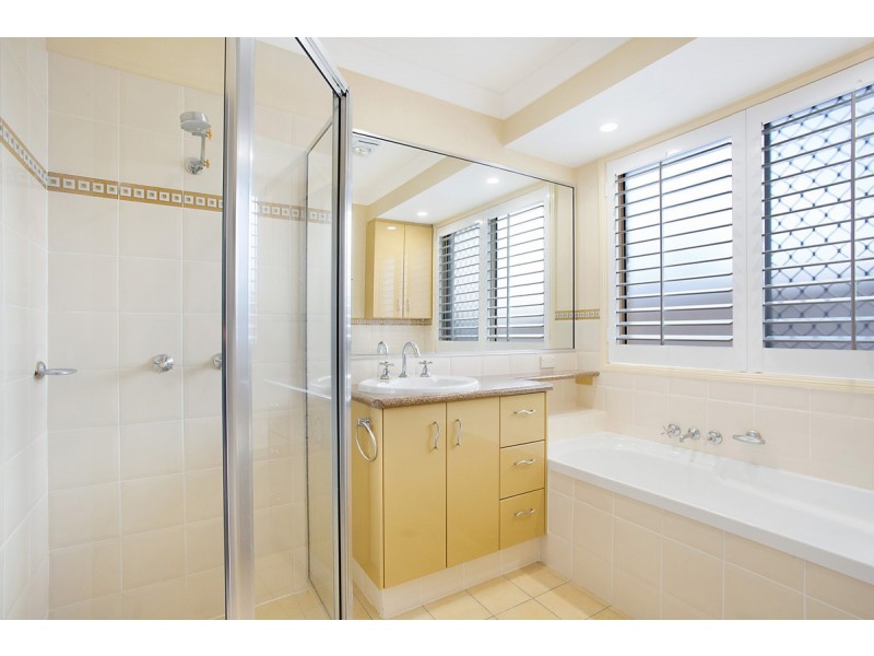 7 Ripponlea Street, Robina QLD 4226