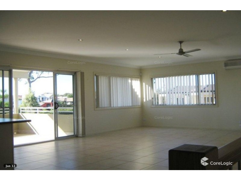 2/39 Bayswater Avenue, Varsity Lakes QLD 4227