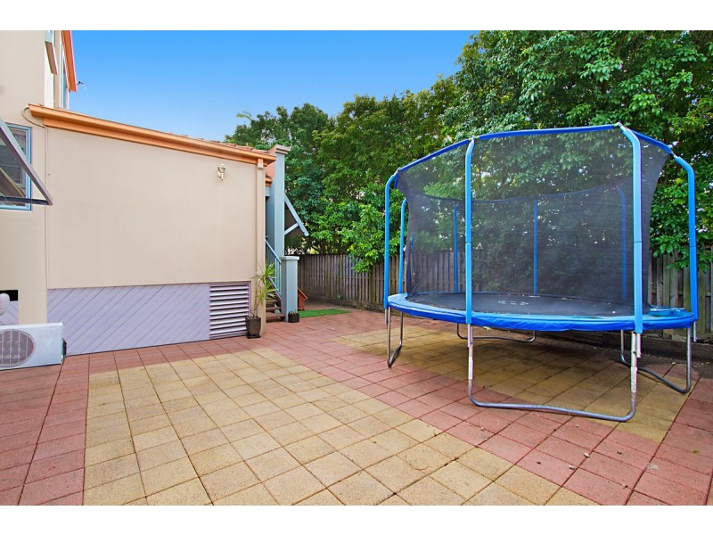 21/20 Fairway Drive, Clear Island Waters QLD 4226