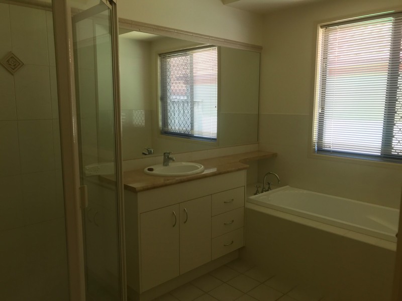 16 Straite Drive, Robina QLD 4226