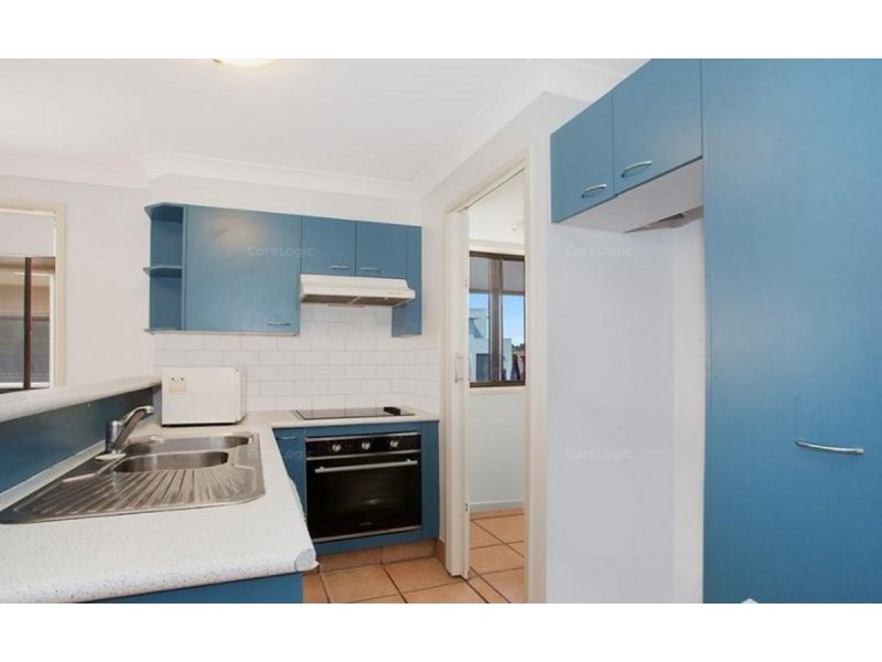 2/8 Saint Kilda Avenue, Broadbeach QLD 4218