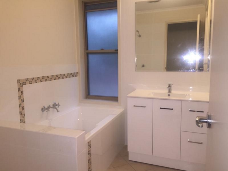 26 Dandenong Terrace, Robina QLD 4226