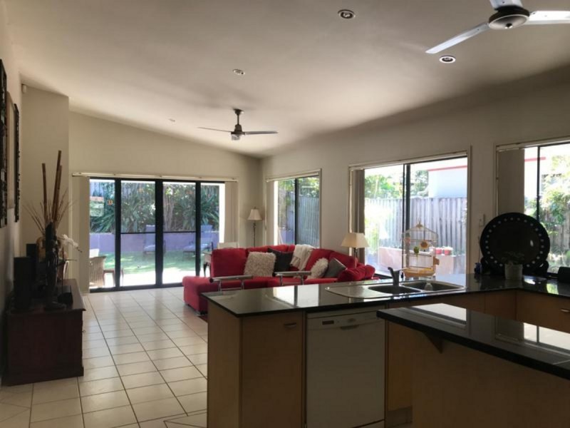 18 Nardoo Street, Robina QLD 4226