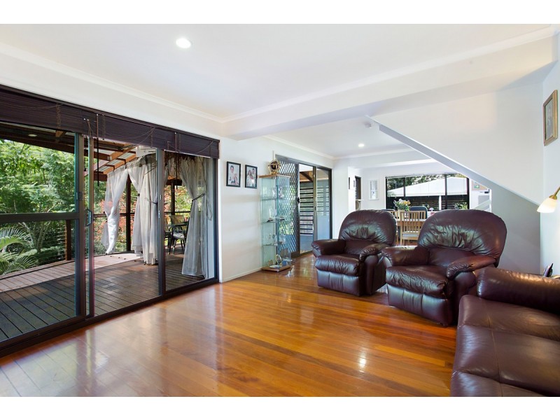 14 Ladds Ridge Road, Burleigh Heads QLD 4220