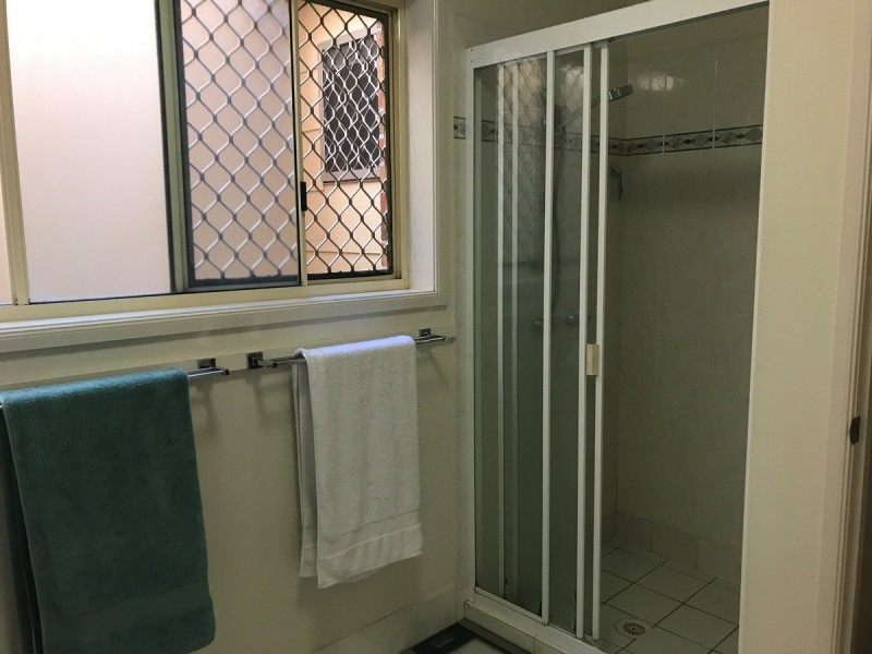 4/2 Simpsons Road, Currumbin Waters QLD 4223