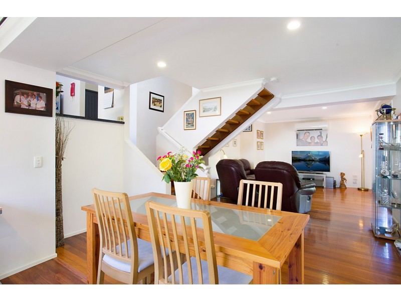 14 Ladds Ridge Road, Burleigh Heads QLD 4220