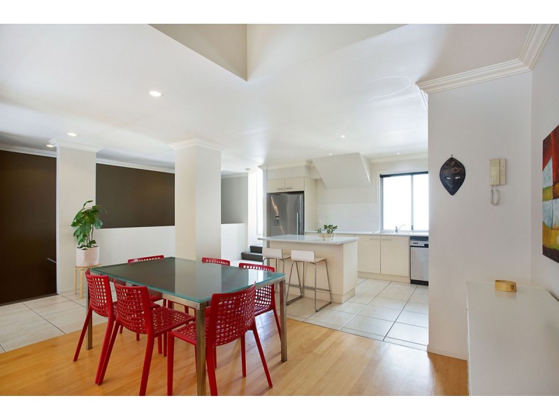 3/18 Tourangeau Crescent, Varsity Lakes QLD 4227