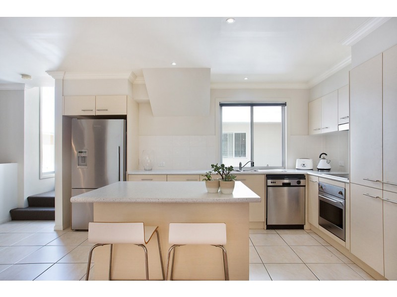 3/18 Tourangeau Crescent, Varsity Lakes QLD 4227