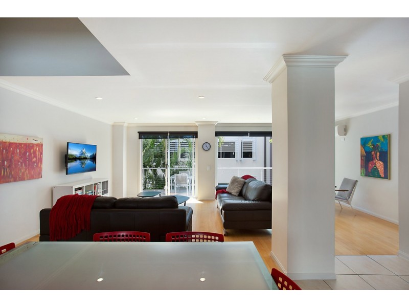 3/18 Tourangeau Crescent, Varsity Lakes QLD 4227