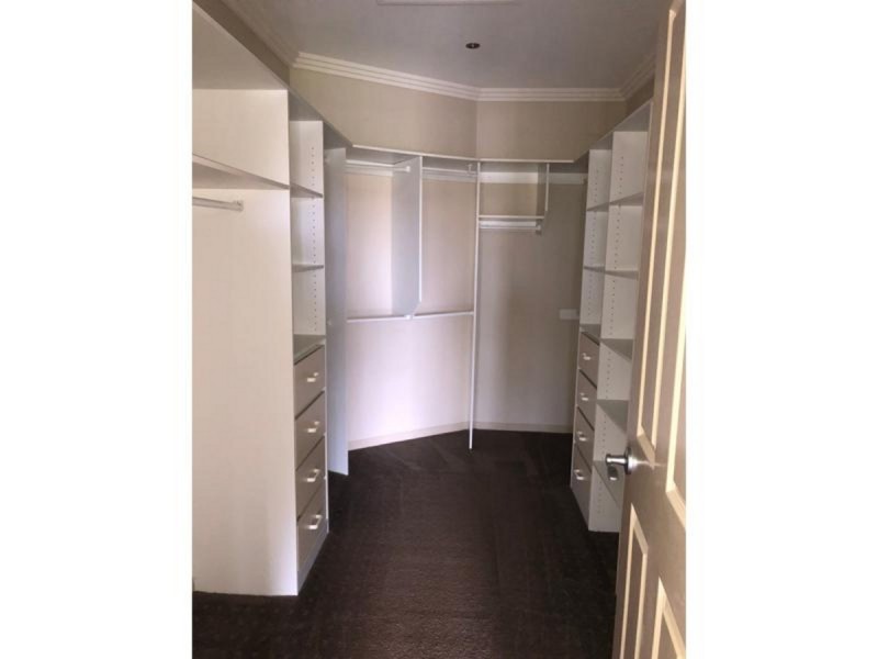 2315 Belmont Court, Hope Island QLD 4212