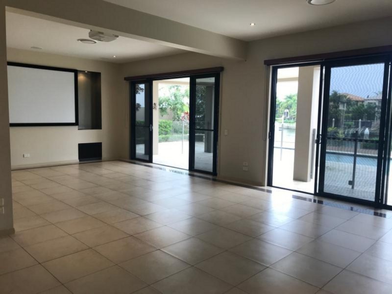 2315 Belmont Court, Hope Island QLD 4212
