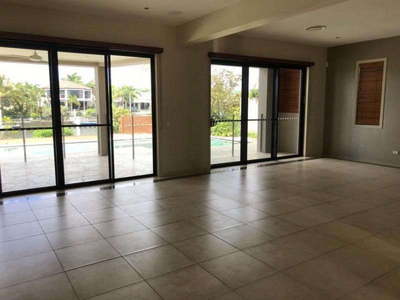 2315 Belmont Court, Hope Island QLD 4212