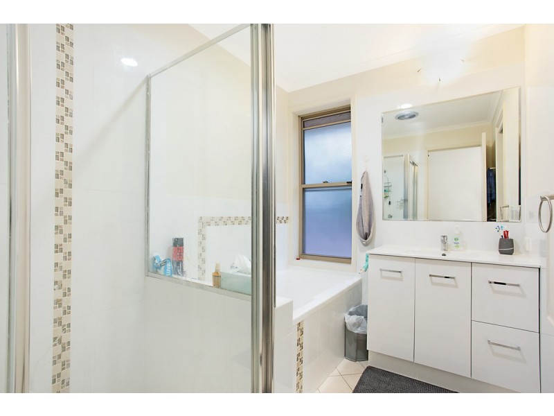 26 Dandenong Terrace, Robina QLD 4226