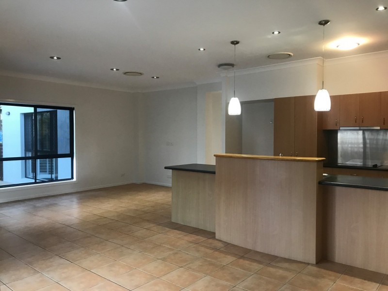 38 Straite Drive, Robina QLD 4226