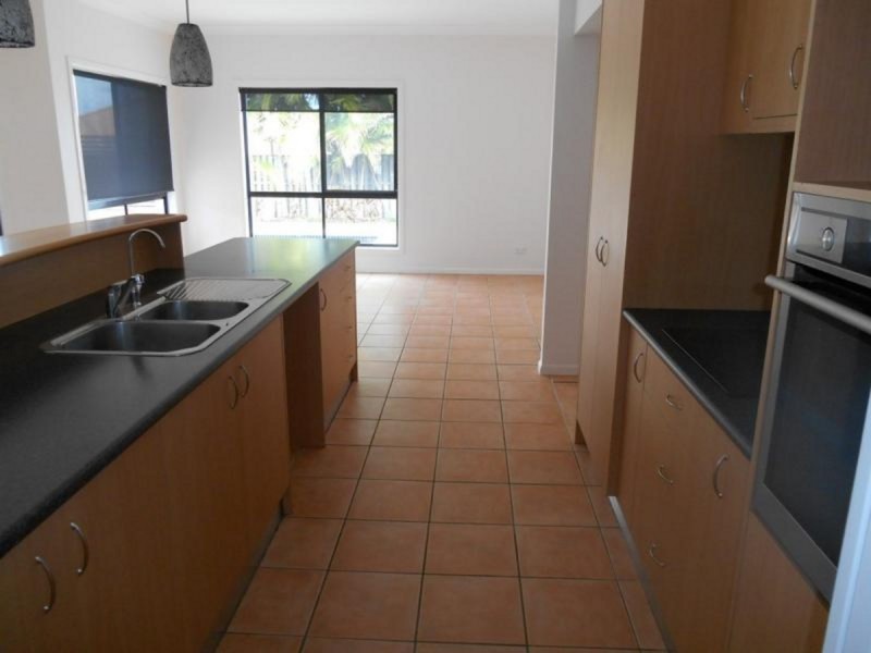 38 Straite Drive, Robina QLD 4226