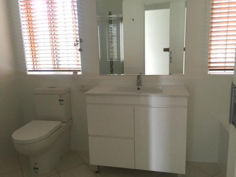 9 Prahran Court, Robina QLD 4226