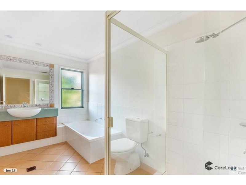 34/20 Fairway Drive, Clear Island Waters QLD 4226