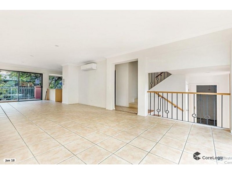 34/20 Fairway Drive, Clear Island Waters QLD 4226