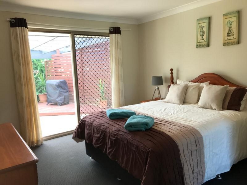 136 Glen Eagles Drive, Robina QLD 4226