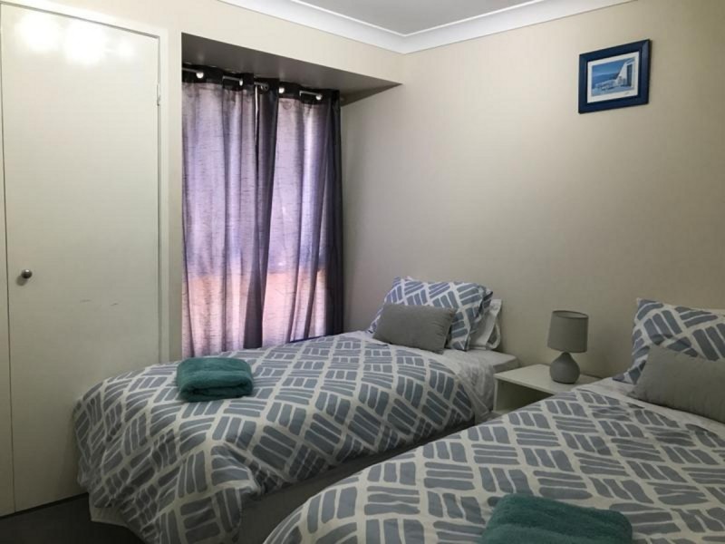 136 Glen Eagles Drive, Robina QLD 4226