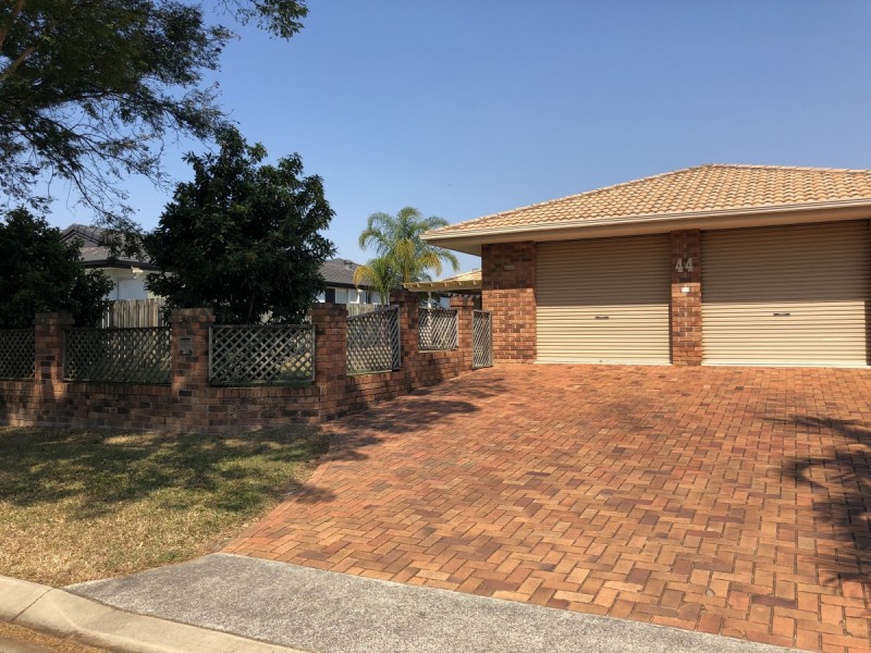 44 Auk Avenue, Burleigh Waters QLD 4220
